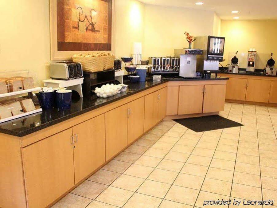 La Quinta By Wyndham Pompano Beach Hotel